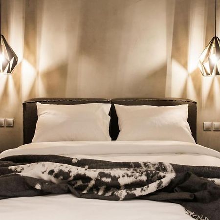 Chic Apartment - Strolling To The Athenian Streets Экстерьер фото