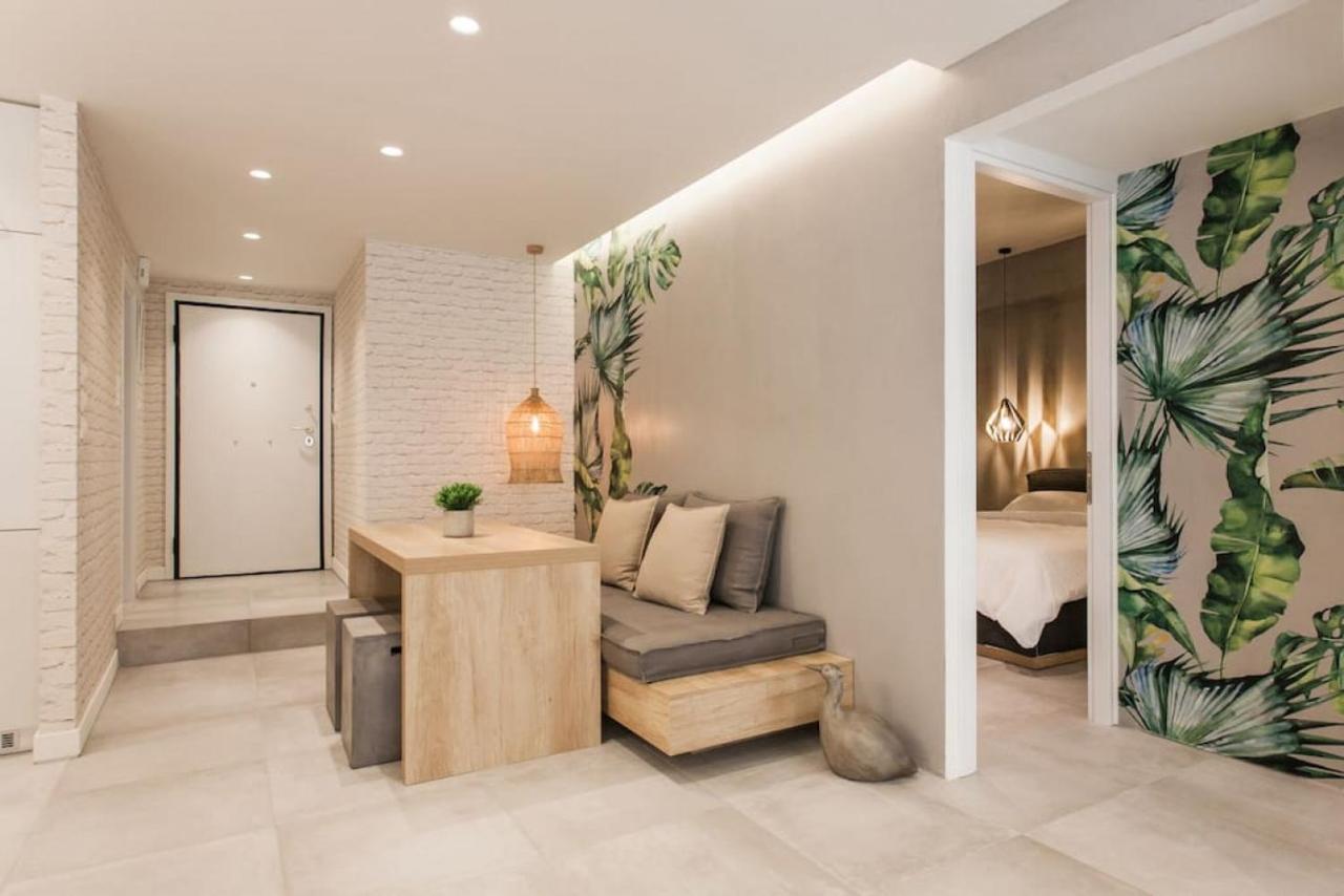 Chic Apartment - Strolling To The Athenian Streets Экстерьер фото